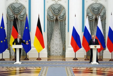 German Chancellor Olaf Scholz Holds First Call with Putin in Nearly Two Years